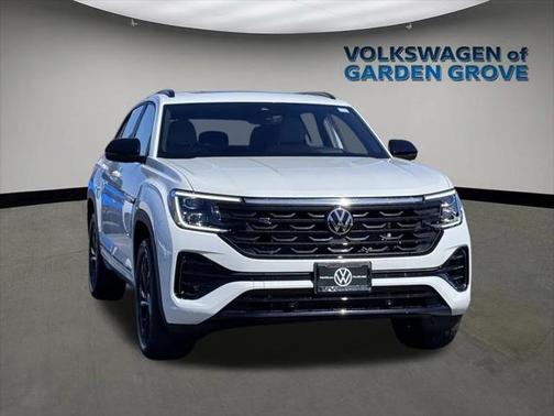 2025 Volkswagen Atlas Cross Sport 2.0T SEL