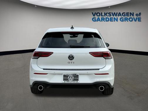 2026 Volkswagen Golf GTI 2.0T SE DSG