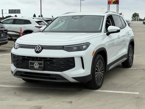 2025 Volkswagen Tiguan 2.0T S