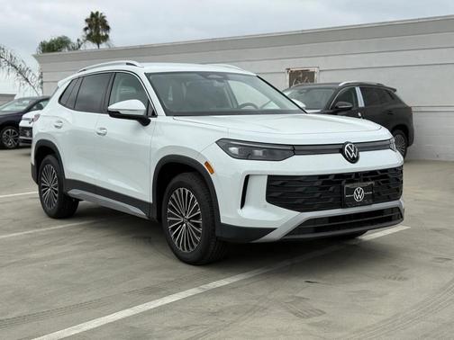 2025 Volkswagen Tiguan 2.0T S