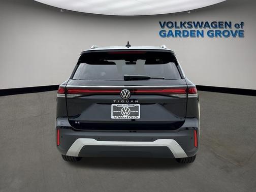 2025 Volkswagen Tiguan 2.0T SE
