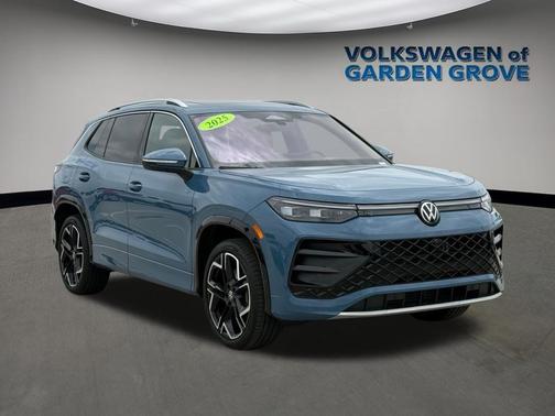 Monterey Blue Pearl 2025 Volkswagen Tiguan 2.0T SEL R-Line 4MOTION