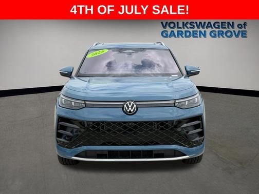 Monterey Blue Pearl 2025 Volkswagen Tiguan 2.0T SEL R-Line 4MOTION