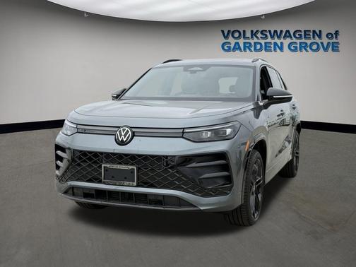 2025 Volkswagen Tiguan 2.0T SE R-Line Black 4MOTION