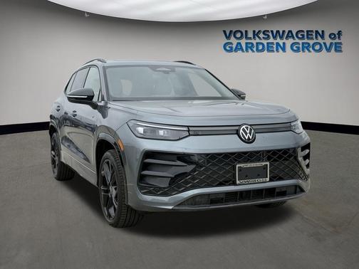 2025 Volkswagen Tiguan 2.0T SE R-Line Black 4MOTION
