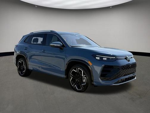 2026 Volkswagen Tiguan 2.0T SEL R-Line 4MOTION