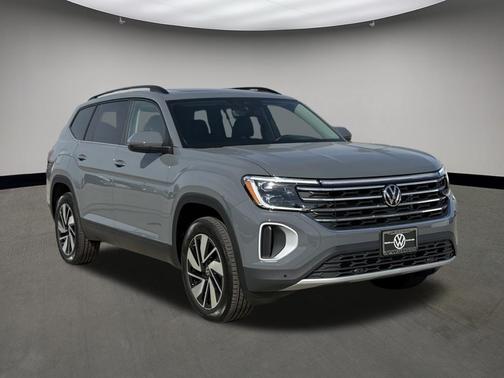 Pure Gray 2026 Volkswagen Atlas 2.0T SE w/Technology