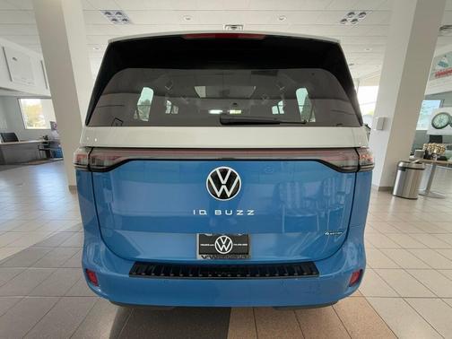 2025 Volkswagen ID. Buzz 1st Edition with 4MOTION