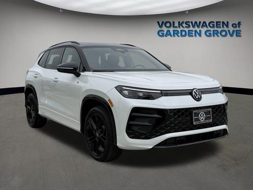2025 Volkswagen Tiguan 2.0T SE R-Line Black 4MOTION