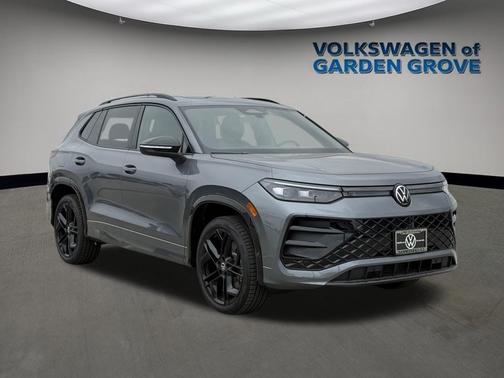 2025 Volkswagen Tiguan 2.0T SE R-Line Black 4MOTION