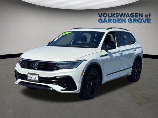 2023 Volkswagen Tiguan 2.0T SE R-Line Black