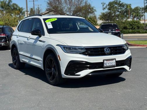 2023 Volkswagen Tiguan 2.0T SE R-Line Black