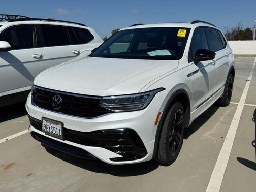 2023 Volkswagen Tiguan 2.0T SE R-Line Black