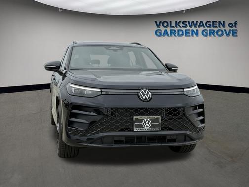 2025 Volkswagen Tiguan 2.0T SE R-Line Black 4MOTION