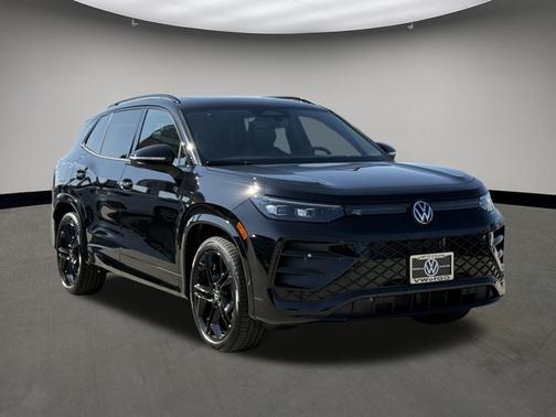 2025 Volkswagen Tiguan 2.0T SE R-Line Black