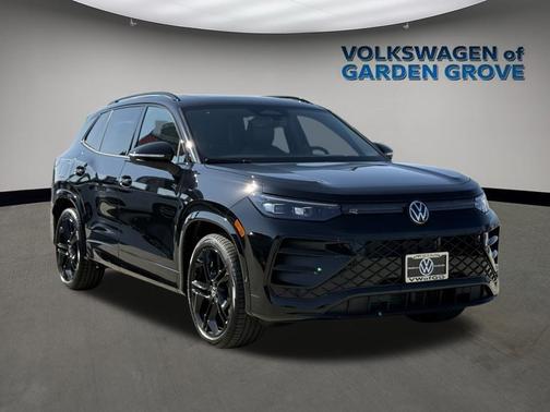 2025 Volkswagen Tiguan 2.0T SE R-Line Black