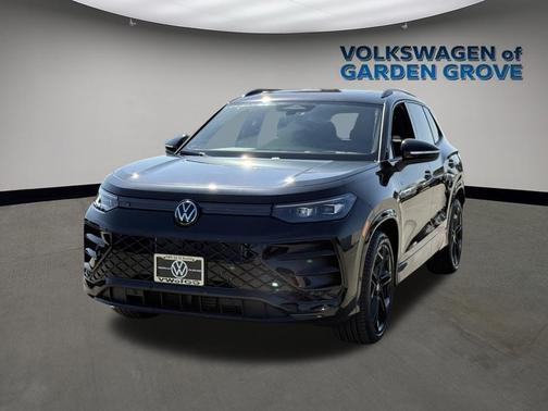 2025 Volkswagen Tiguan 2.0T SE R-Line Black