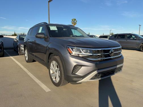 2022 Volkswagen Atlas 3.6L SE w/Technology