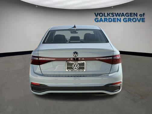 2026 Volkswagen Jetta 1.4T SE