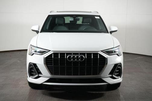 2024 Audi Q3 Premium Plus 45 TFSI S line quattro Tiptronic