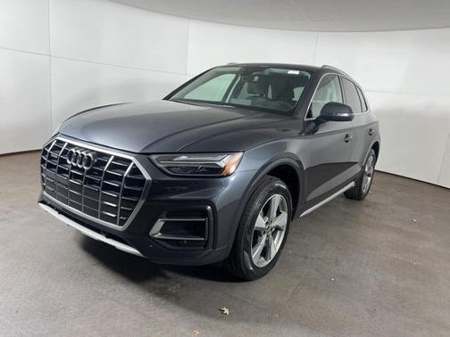 2023 Audi Q5 Premium 40 TFSI quattro S tronic