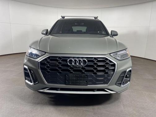 2023 Audi Q5 S line Premium Plus