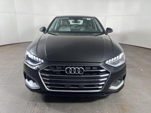 2023 Audi A4 Premium 40 TFSI quattro S tronic