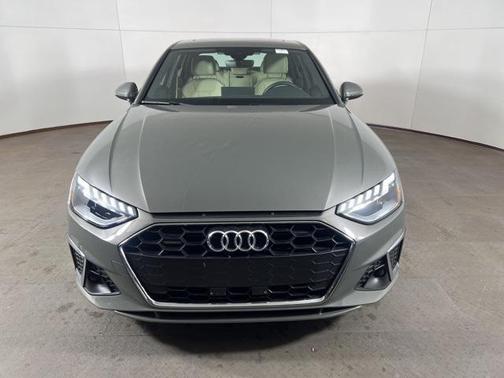 2023 Audi A4 Premium 45 TFSI S line quattro S tronic