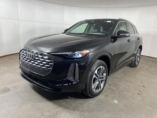 2025 Audi Q5 Premium TFSI quattro S tronic