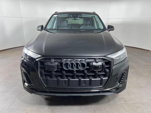 2025 Audi Q7 Premium Plus 45 TFSI quattro Tiptronic