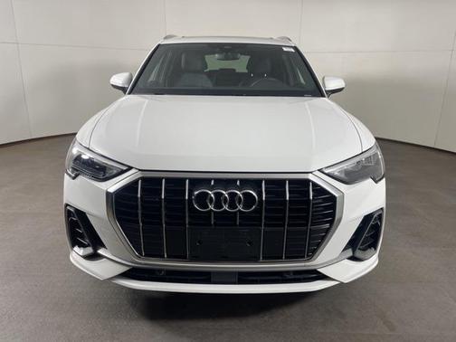 2022 Audi Q3 Premium 45 TFSI S line quattro Tiptronic