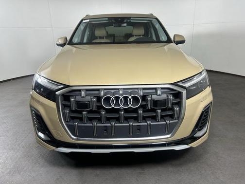 2025 Audi Q7 Premium Plus 45 TFSI quattro Tiptronic