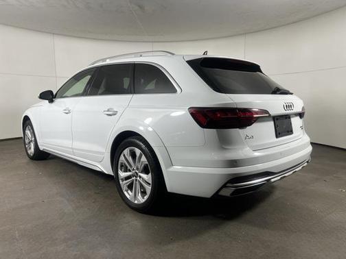 2023 Audi A4 allroad Premium Plus 45 TFSI quattro S tronic