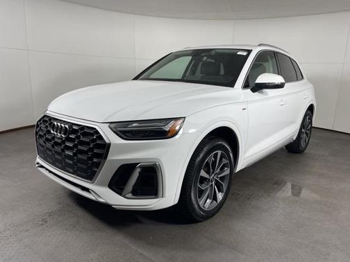 2023 Audi Q5 Premium Plus 45 TFSI S line quattro