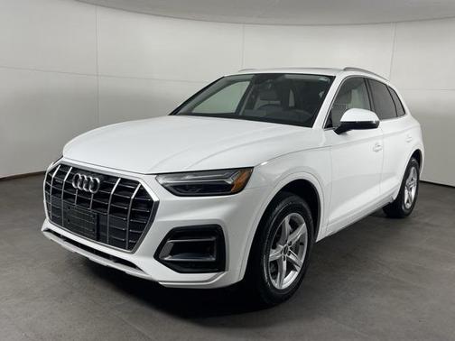 2023 Audi Q5 Premium 40 TFSI quattro S tronic