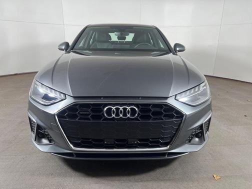 2023 Audi A4 Premium Plus 45 TFSI S line quattro S tronic