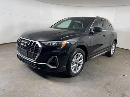 2022 Audi Q3 Premium 45 TFSI S line quattro Tiptronic