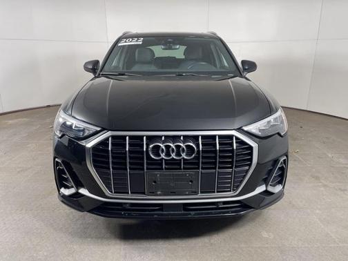 2022 Audi Q3 Premium 45 TFSI S line quattro Tiptronic
