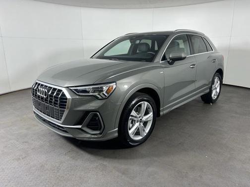 2024 Audi Q3 Premium Plus 45 TFSI S line quattro Tiptronic