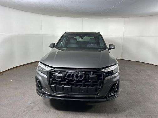 2025 Audi Q7 Premium Plus 45 TFSI quattro Tiptronic