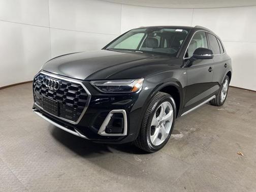 2023 Audi Q5 Premium Plus 45 TFSI S line quattro