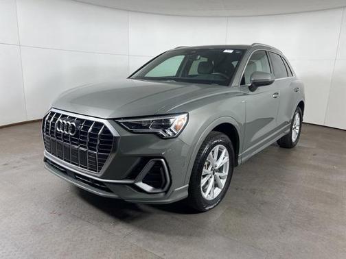 2022 Audi Q3 Premium Plus 45 TFSI S line quattro Tiptronic