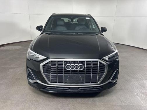 2022 Audi Q3 Premium 45 TFSI S line quattro Tiptronic