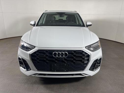 2022 Audi Q5 Premium Plus 45 TFSI S line quattro S tronic