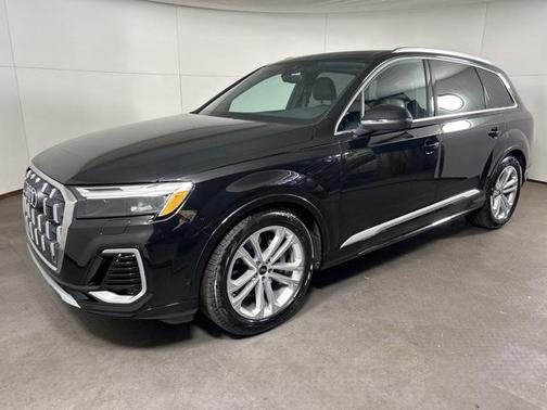 2025 Audi Q7 Premium Plus 55 TFSI quattro Tiptronic
