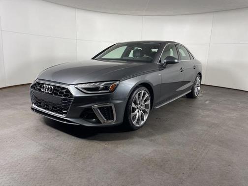 2022 Audi A4 Premium Plus 45 TFSI S line quattro S tronic