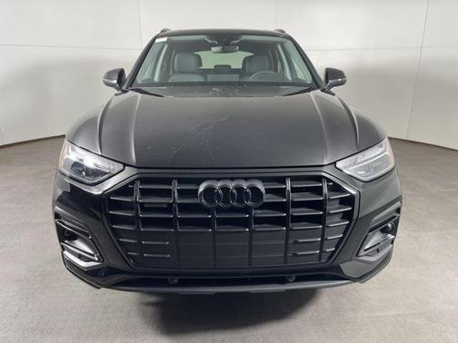 2025 Audi Q5 Premium 40 TFSI quattro S tronic