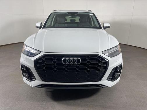 2022 Audi Q5 Prestige 45 TFSI S line quattro S tronic