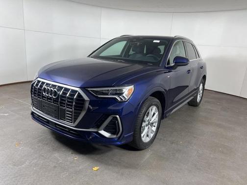 2023 Audi Q3 Premium Plus 45 TFSI S line quattro Tiptronic