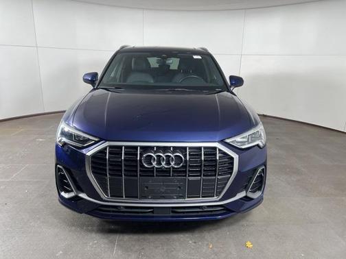2023 Audi Q3 Premium Plus 45 TFSI S line quattro Tiptronic